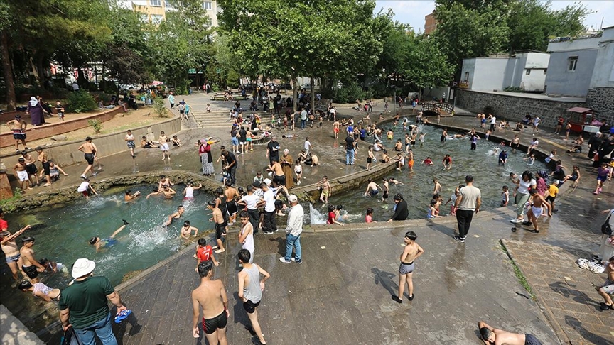 Diyarbakır’da yaz sıcağı zirvede