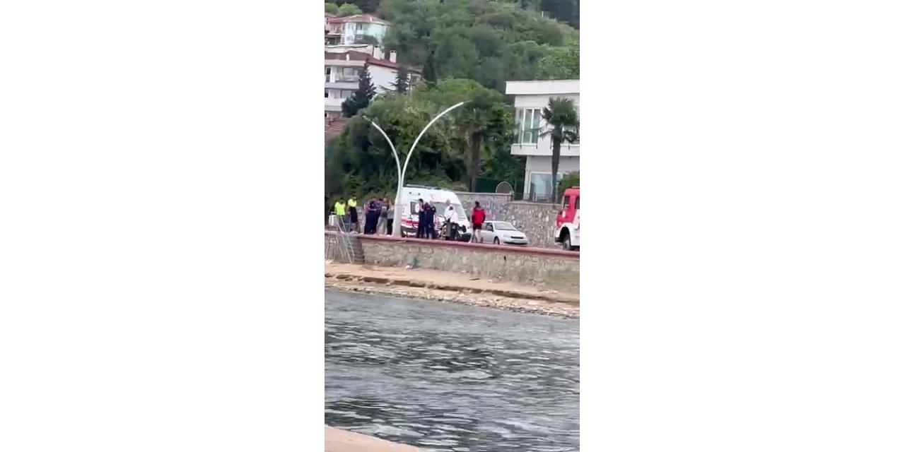 Denizde erkek cesedi bulundu