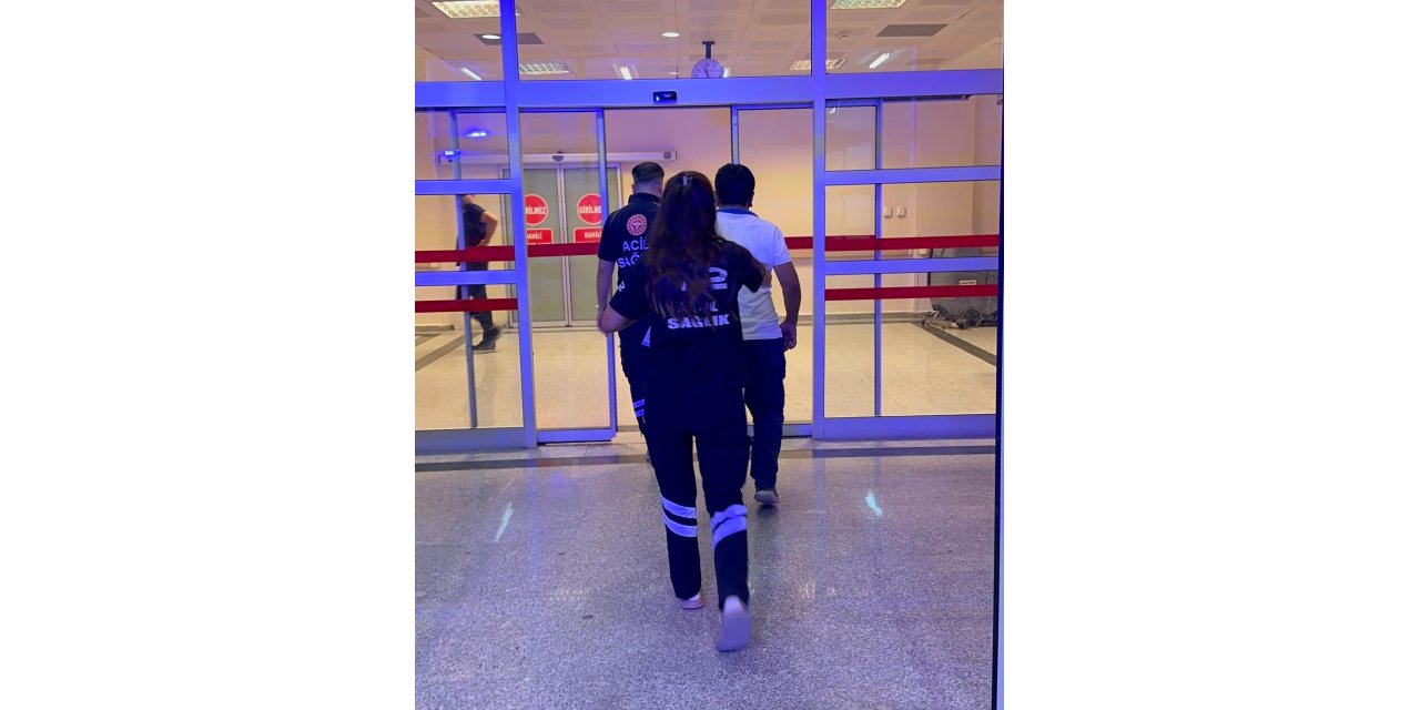 Motosiklet devrildi: 1 yaralı