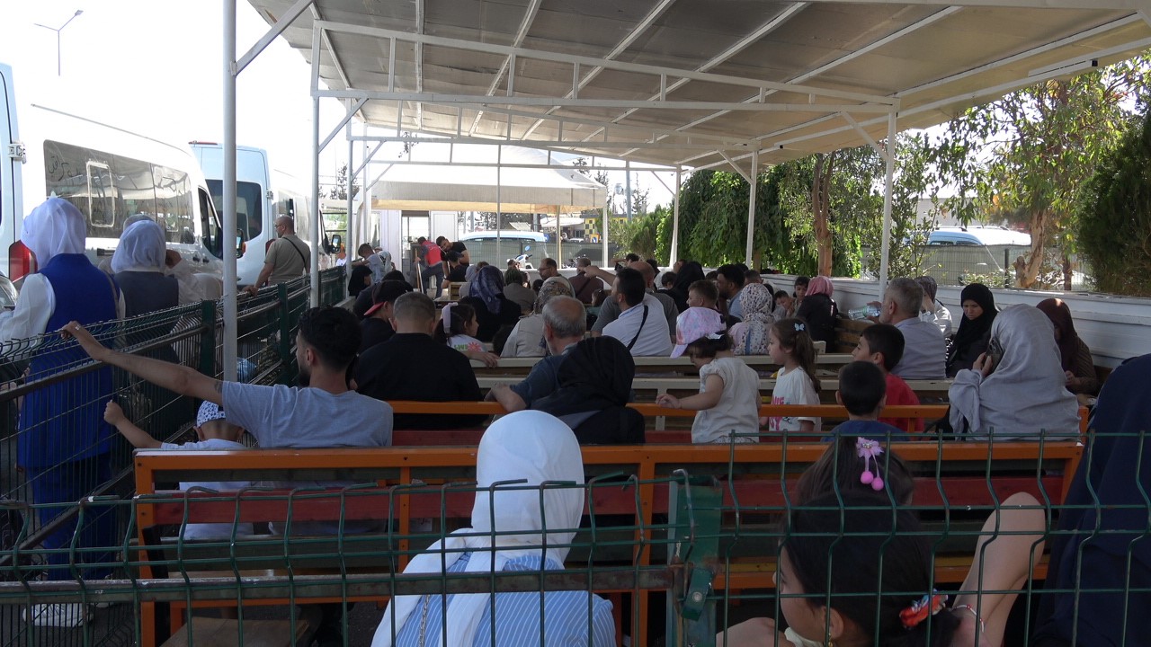 Suriyeli sığınmacıların gönüllü dönüşleri sürüyor