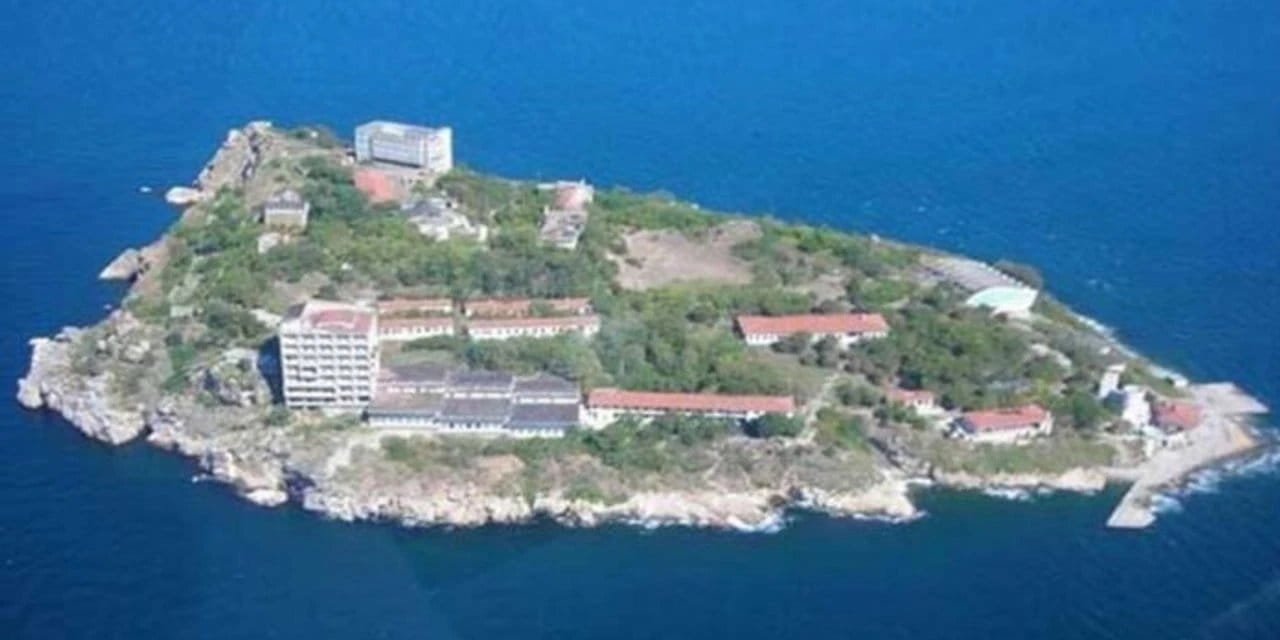 İmralı Adası’na anıt yapılacak