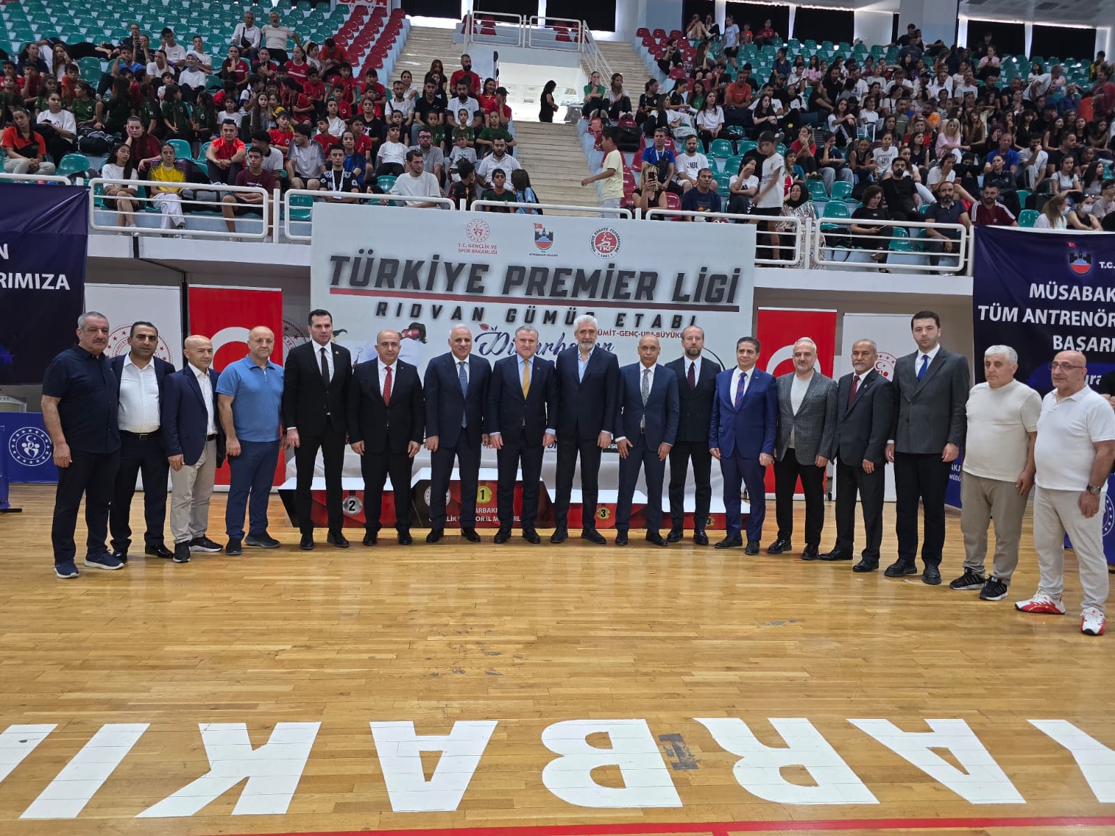 VİDEO - Bakan Bak’tan Diyarbakır’a 3,5 milyarlık yatırım müjdesi