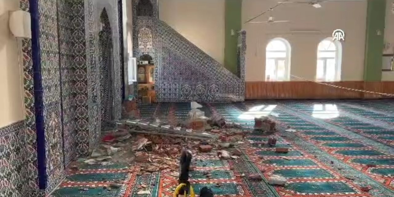 Caminin mihrap tacı düştü: 1 ölü