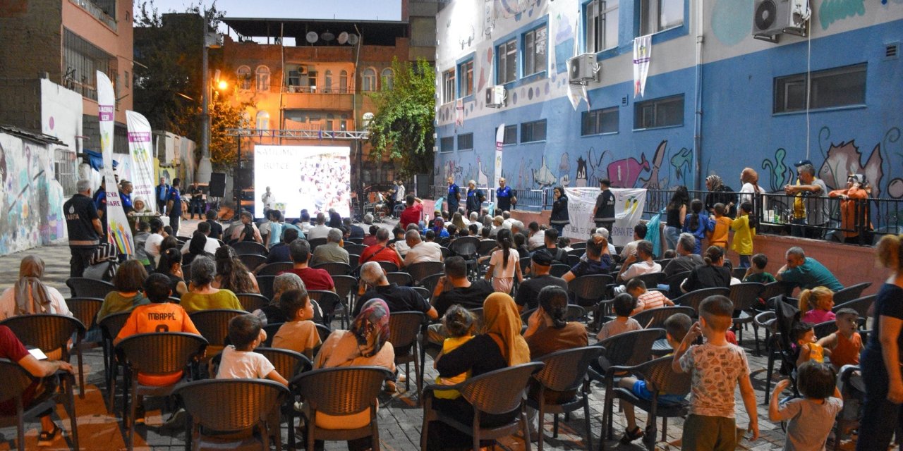 Diyarbakır Kaynartepe'de "Demokrasi Buluşması"