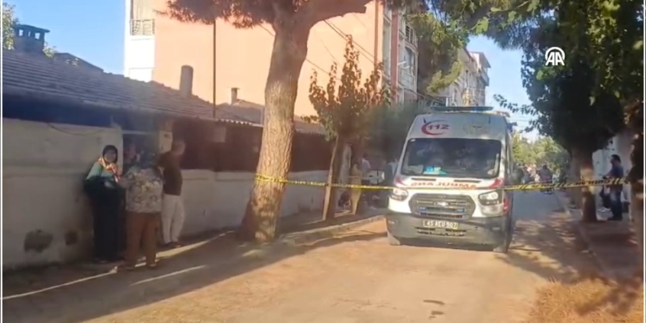 16 yaşındaki çocuk evde bıçaklanmış halde ölü bulundu