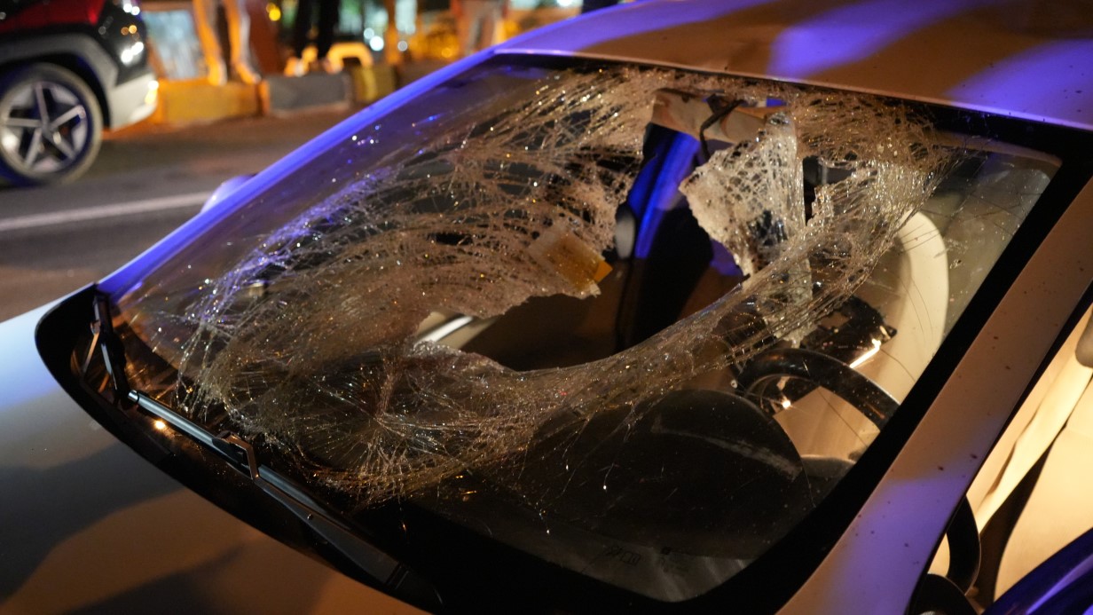 Düğünden çıkıp hayatını kaybetti, Cenaze yerdeyken düğün devam etti!