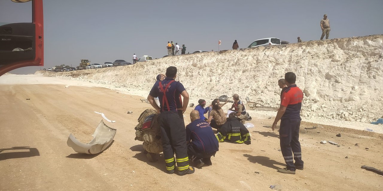 Otomobil şarampole yuvarlandı: 1 ölü, 6 yaralı