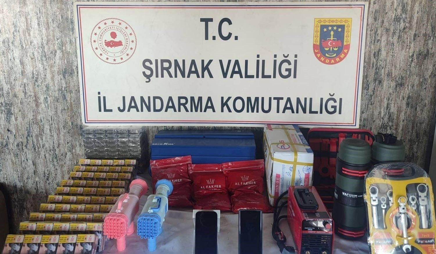 Şırnak’ta 8 milyon 331 bin liralık kaçak ürün ele geçirildi