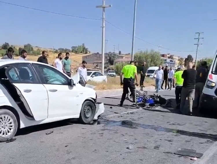 Feci kaza: Baba ve oğlu hayatını kaybetti