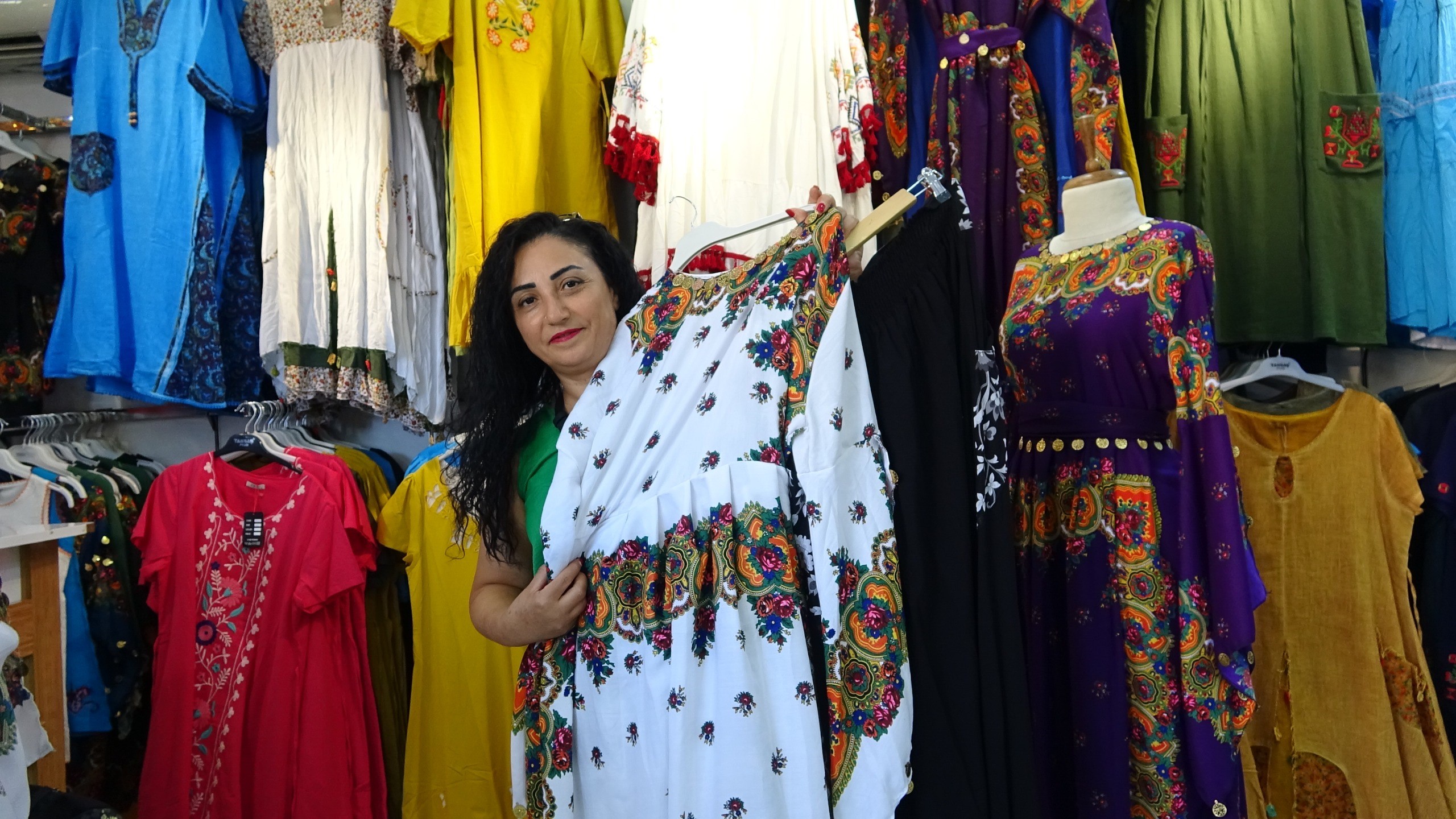 Mardin’in yöresel kıyafetleri turistlerin gözdesi oldu