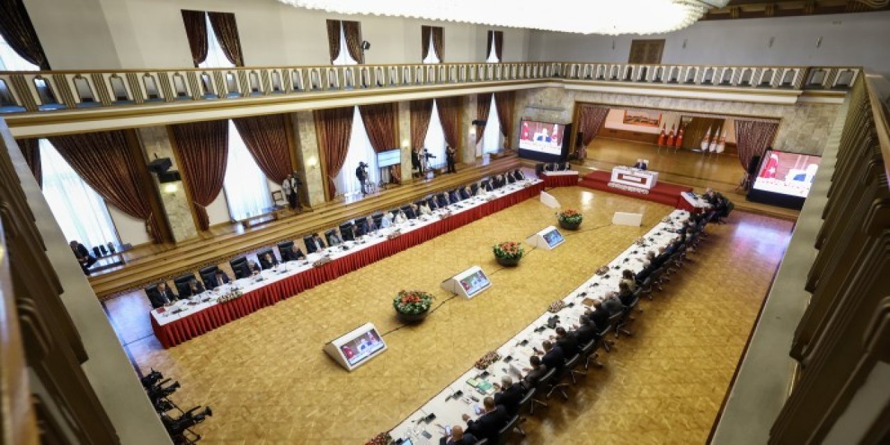 Cumartesi Anneleri Komisyonda taleplerini sıraladı: Hakikat Komisyonu mu kuruluyor?