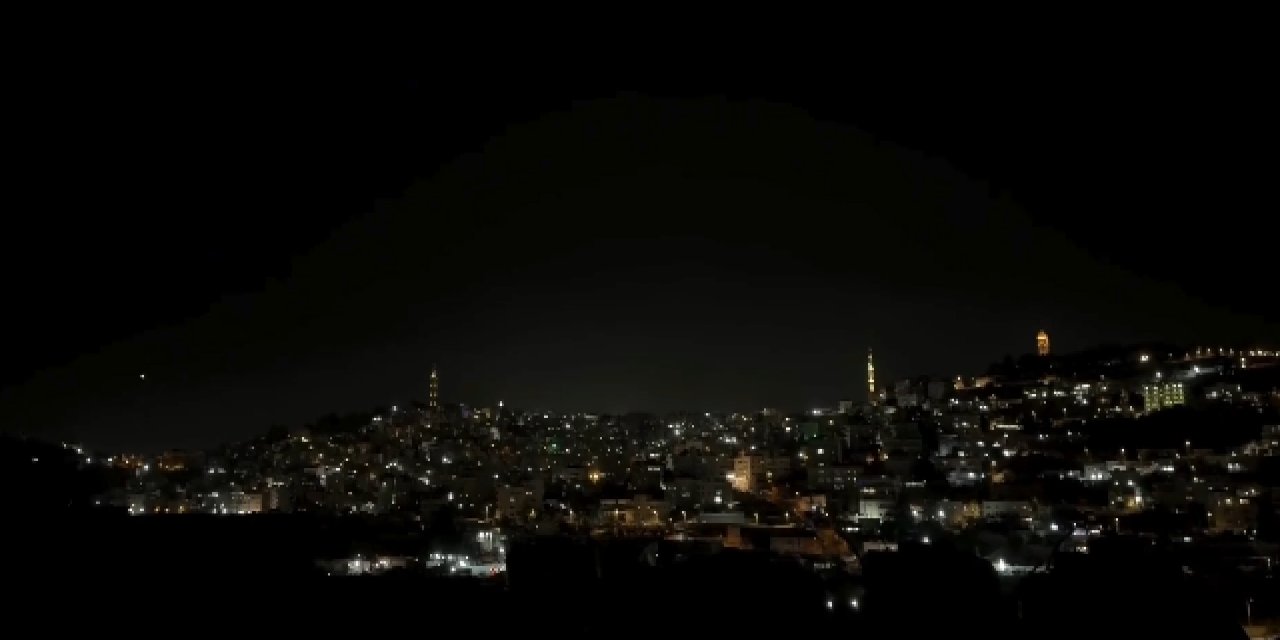 Tel Aviv'de sirenler çalıyor: İsrail'e füze saldırı başladı