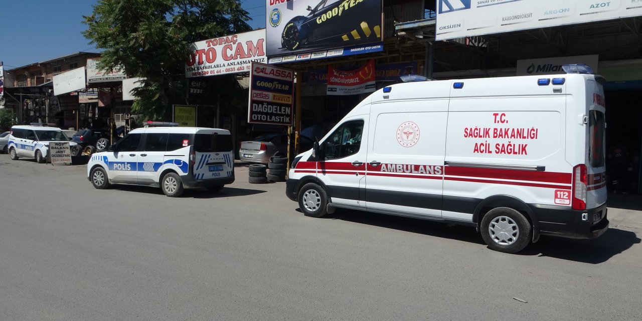 Tartıştığı eşini bıçakla yaraladı