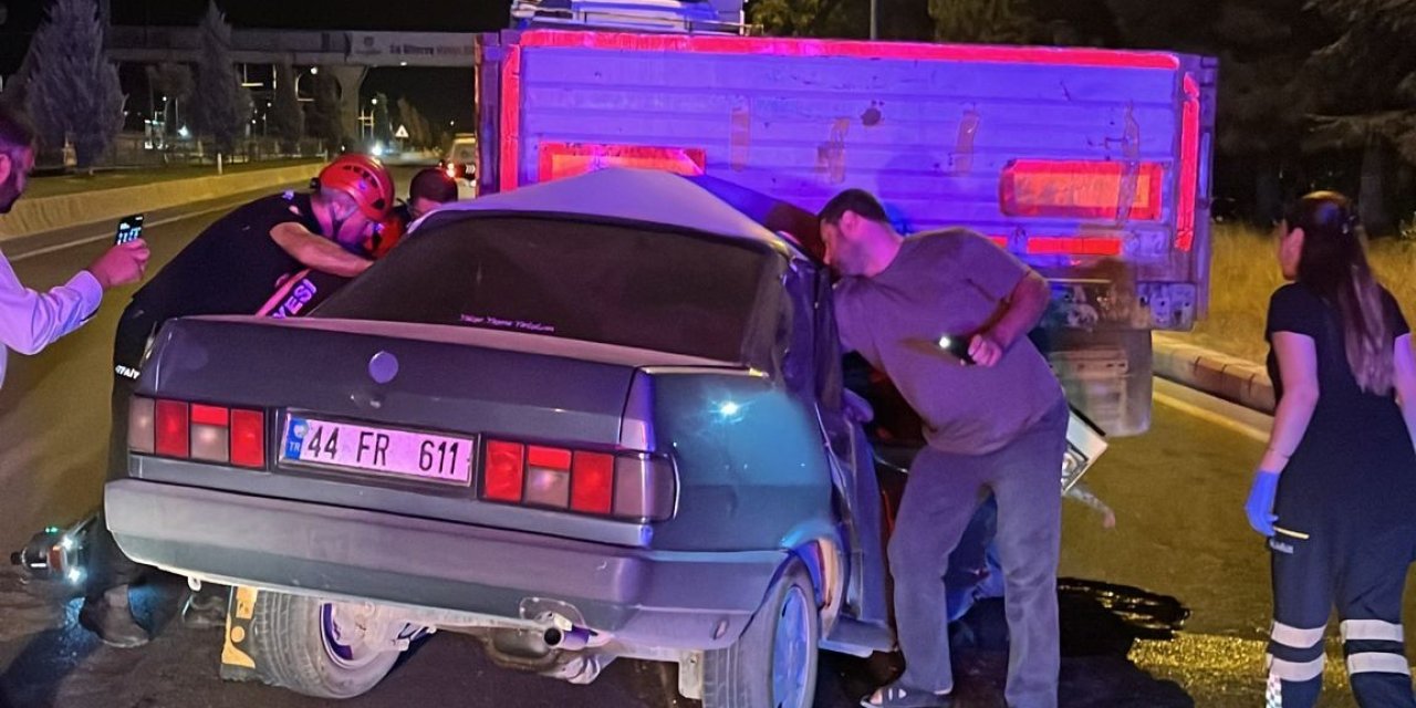 Malatya'da tır ile otomobil çarpıştı: 1 yaralı