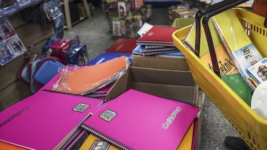 Kırtasiye ve okul ürünleri yakın takipte