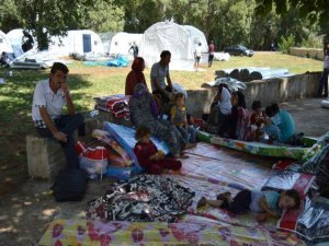 Gazetecilerin Êzidîlerin bulunduğu kampa girmesine yasak!