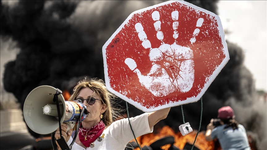 İsrailliler sokaklarda