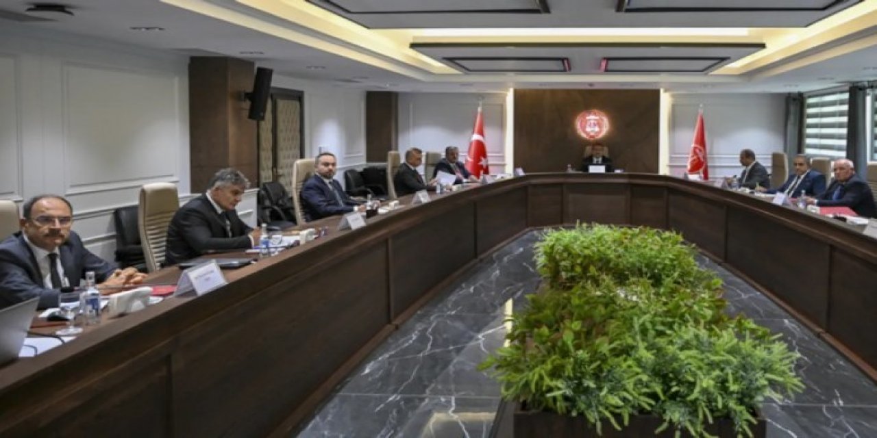 Hakem Kurulu memur zammını belirledi: Sendikalar kuruldan çekildi