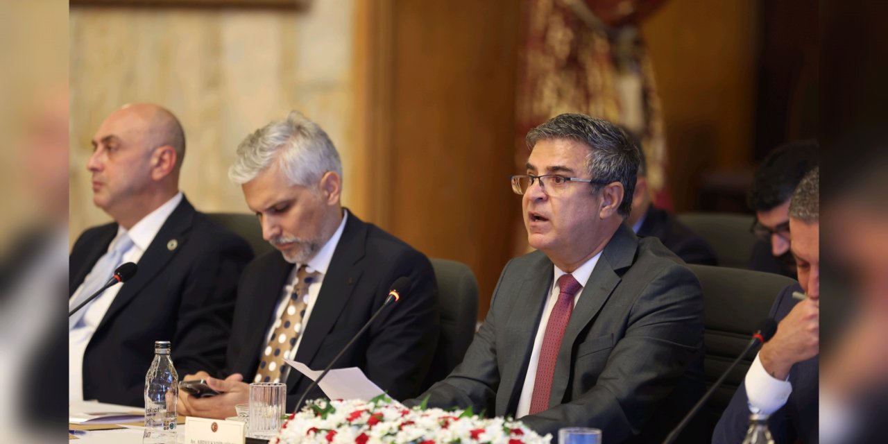 Diyarbakır Barosu komisyonda: "Devlet Kürtçe ile barışmalıdır, yeni Anayasa şart"