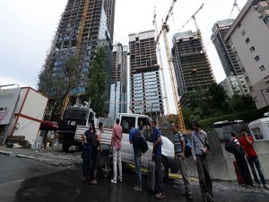 İşçiler memleketlerine gidiyor