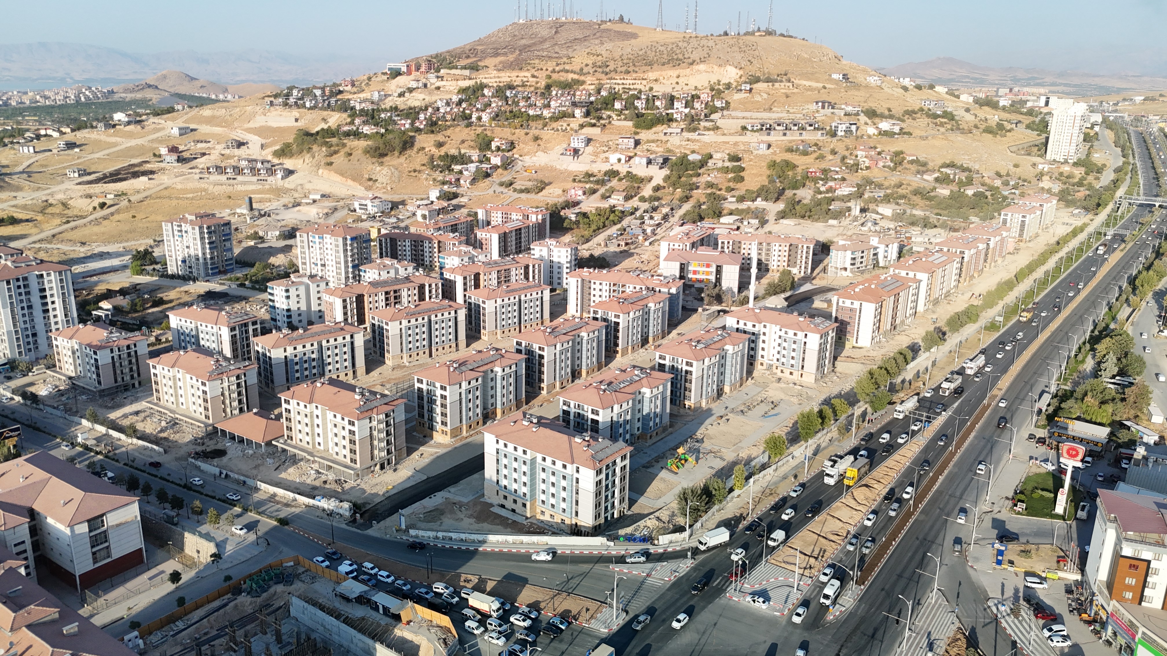 Malatya’da 11 ayda 815 konut ve 23 iş yeri tamamlandı