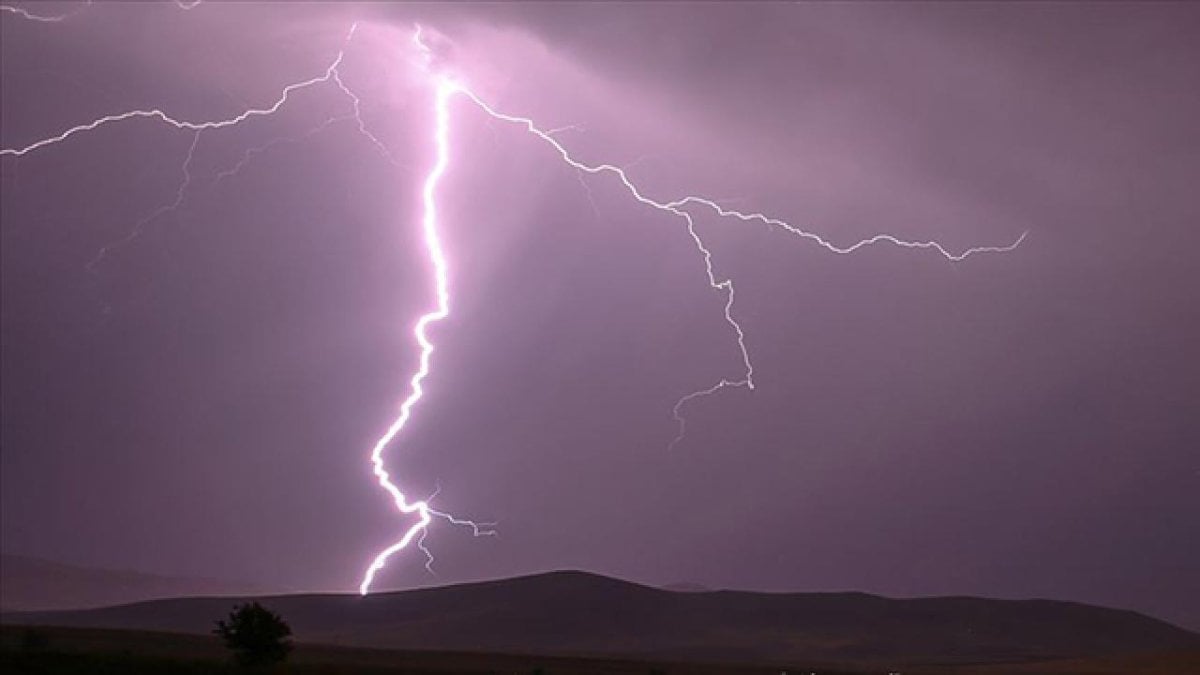 Erzurum'da yıldırım can aldı