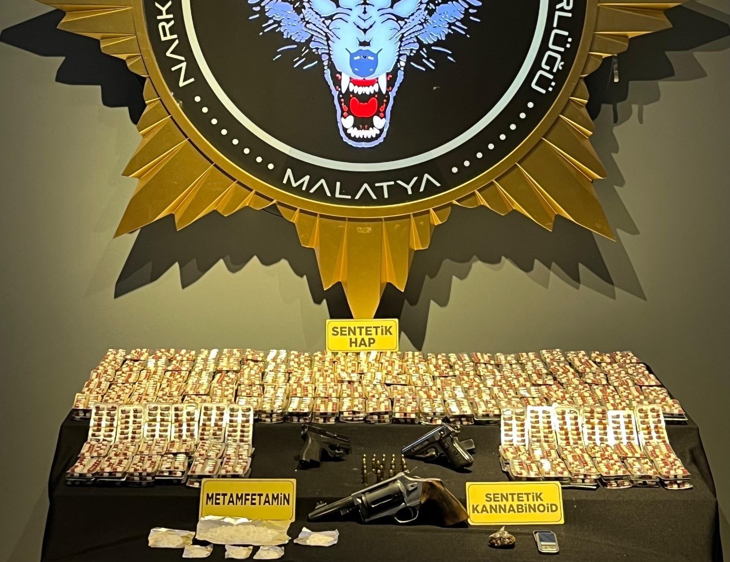 Torbacılara operasyon: 3 gözaltı