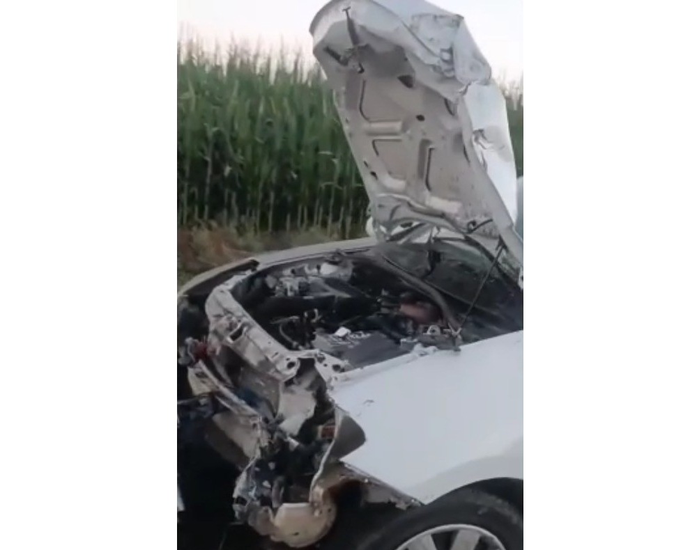 Otomobil ile motosiklet çarpıştı: 14 yaşındaki çocuk sürücü öldü