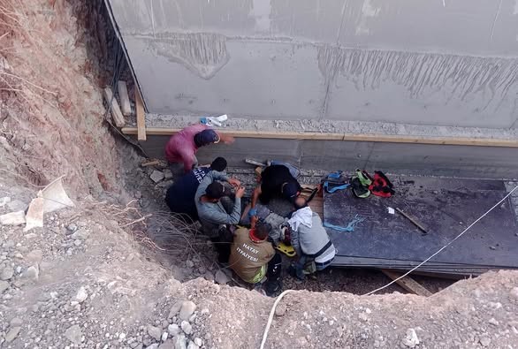 İnşaat kuyusuna düşen şahıs kurtarıldı