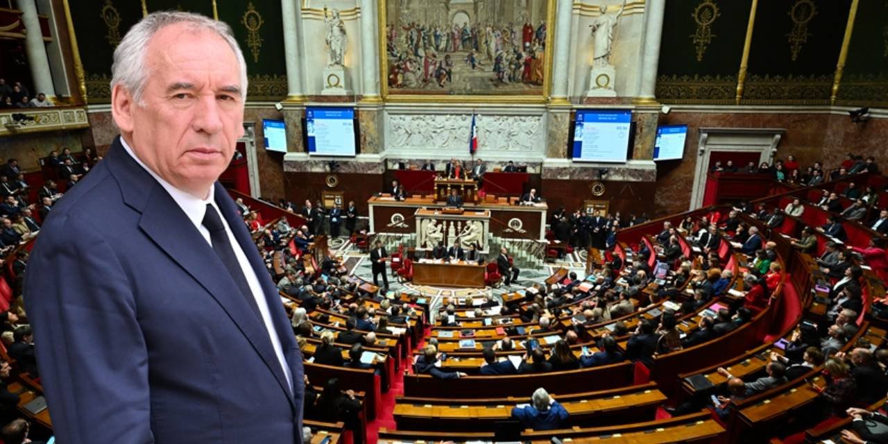 Fransa'da hükümet düştü