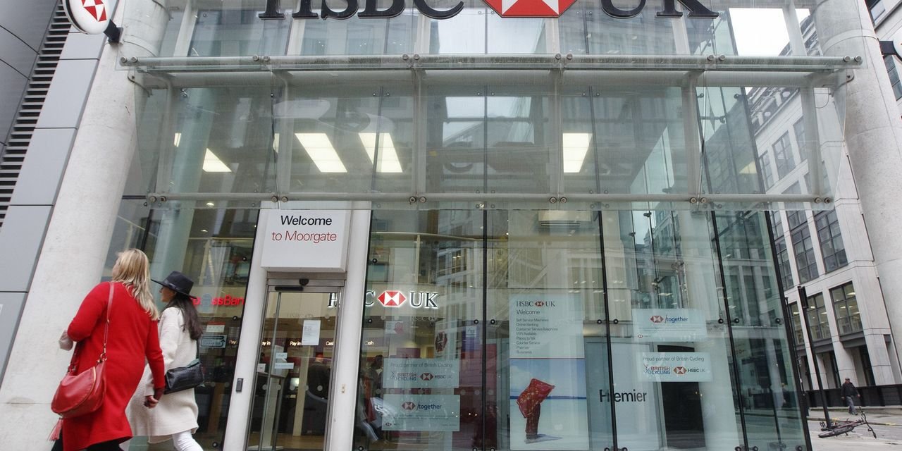 Yıl sonu Dolar/TL tahmini yükseldi