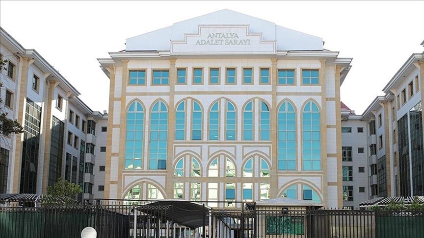 Antalya Büyükşehir Belediyesine "rüşvet" operasyonu: 20 gözaltı kararı