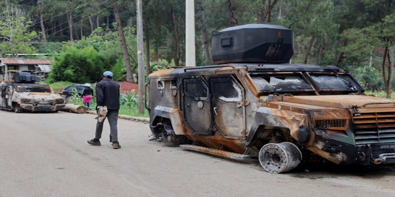 Çete saldırısında 42 kişi hayatını kaybetti