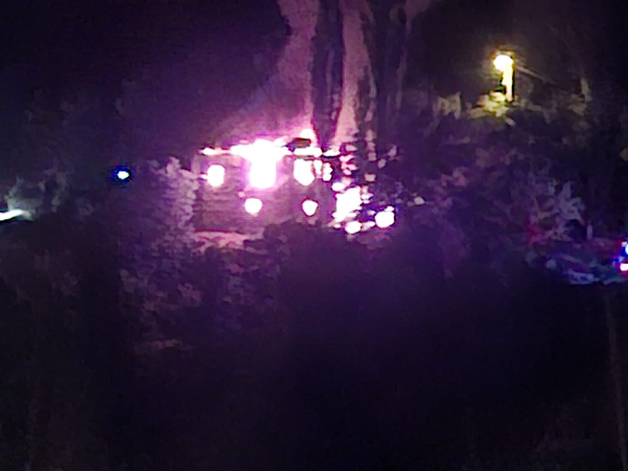 Elektrik kontağı evi kül etti: 2 yaralı