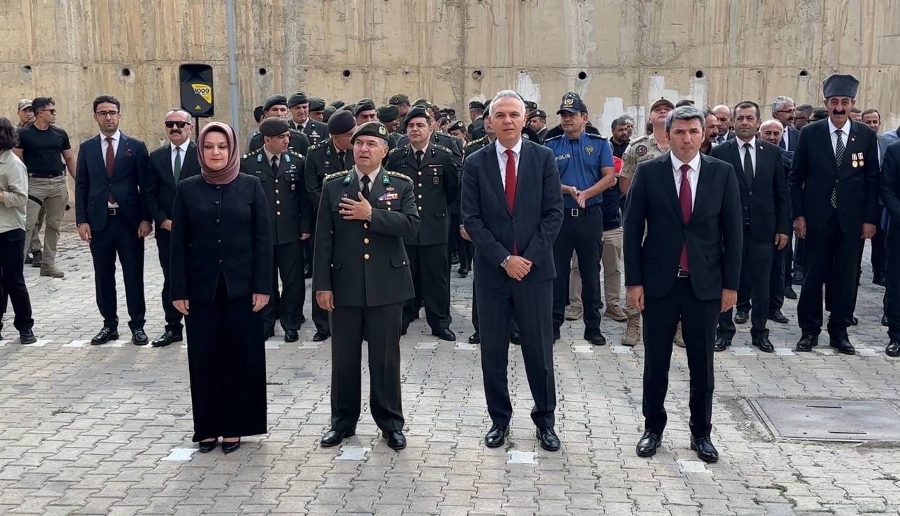 Yüksekova’da Gaziler Günü kutlandı