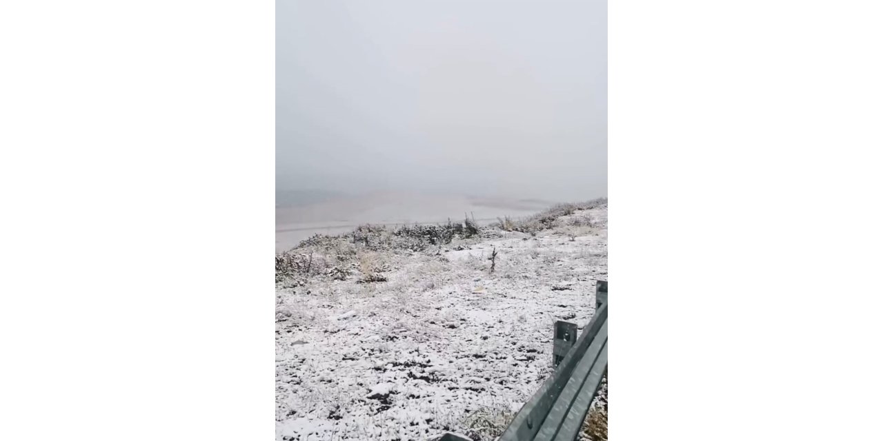 Ardahan'a mevsimin ilk karı yağdı