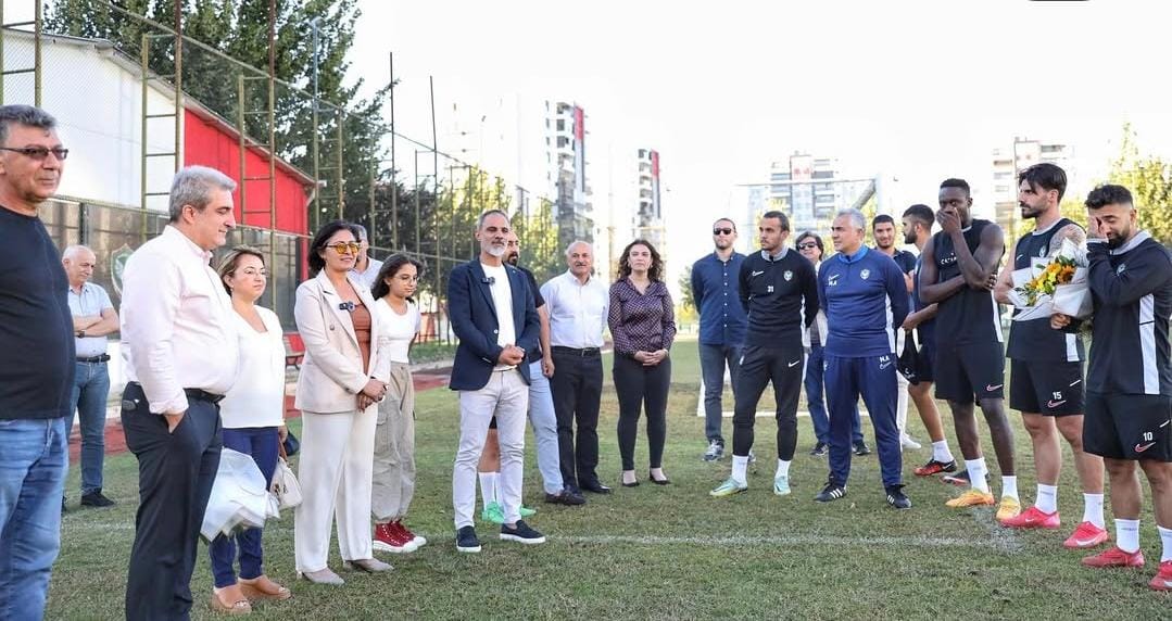 Kayapınar Belediyesi Eşbaşkanlarından Amedspor’a Moral Ziyareti