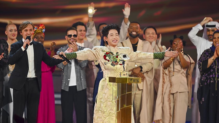 Rusya'da Eurovision'un alternatifi  şarkı yarışması düzenlendi