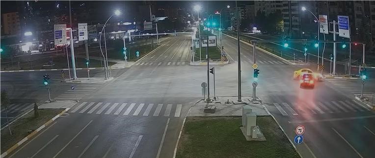 Elazığ'da taksiyle otomobil çarpıştı