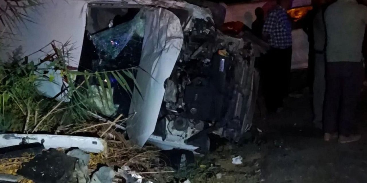 Hatalı sollama faciaya yol açtı: 1 ölü 8 yaralı