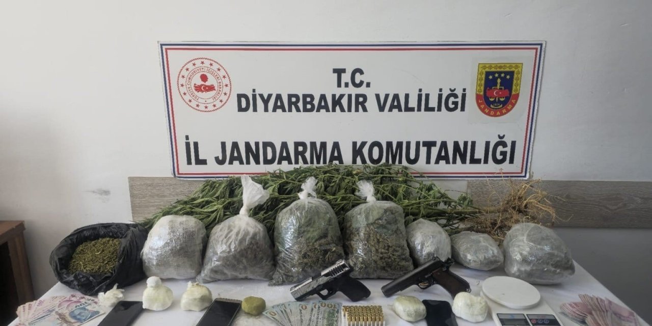 Diyarbakır’da 45 kilo esrar ele geçirildi