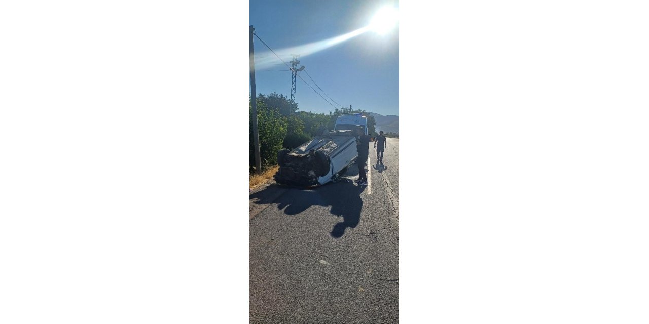 Otomobil takla attı: 3 yaralı