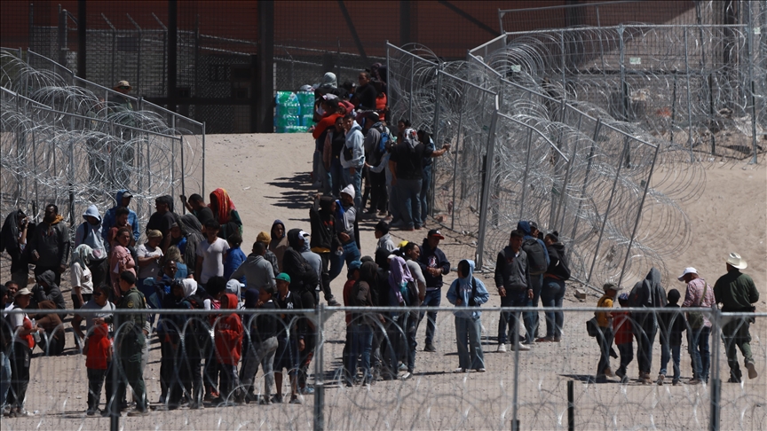 2 milyonu aşkın yasa dışı göçmen ABD'den ayrıldı