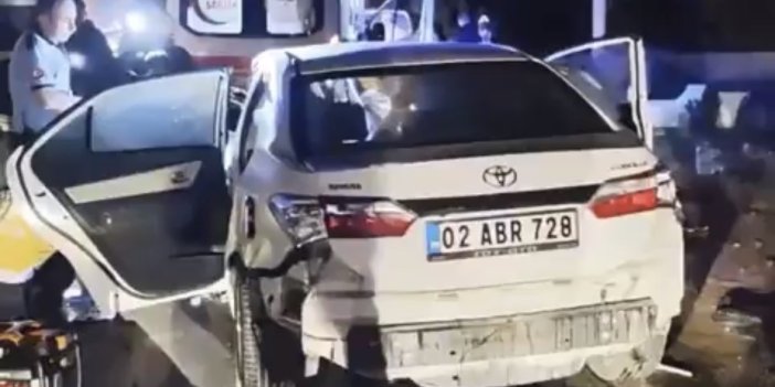 İki otomobil çarpıştı: 1 ölü, 3 ağır yaralı