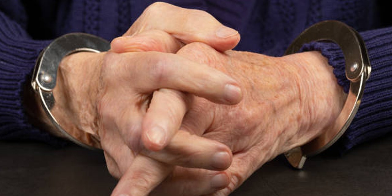 Evin dondurucusundan 20 yıllık ceset çıktı