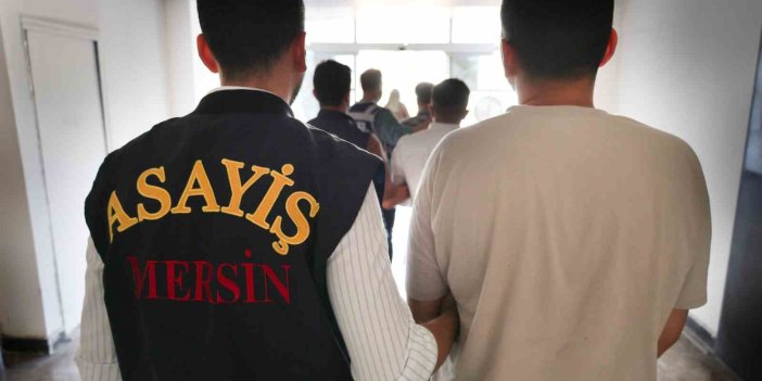 Sahte polisler yakalandı