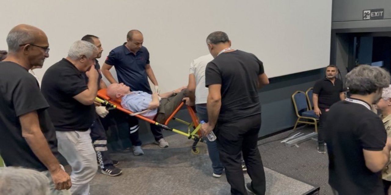 İsmail Beşikçi Diyarbakır'da festivalde beyin kanaması geçirdi: Hastaneye kaldırıldı