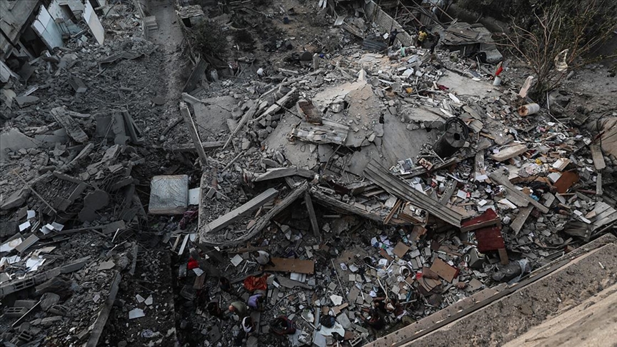 İsrail Gazze’yi vurdu: 30 ölü