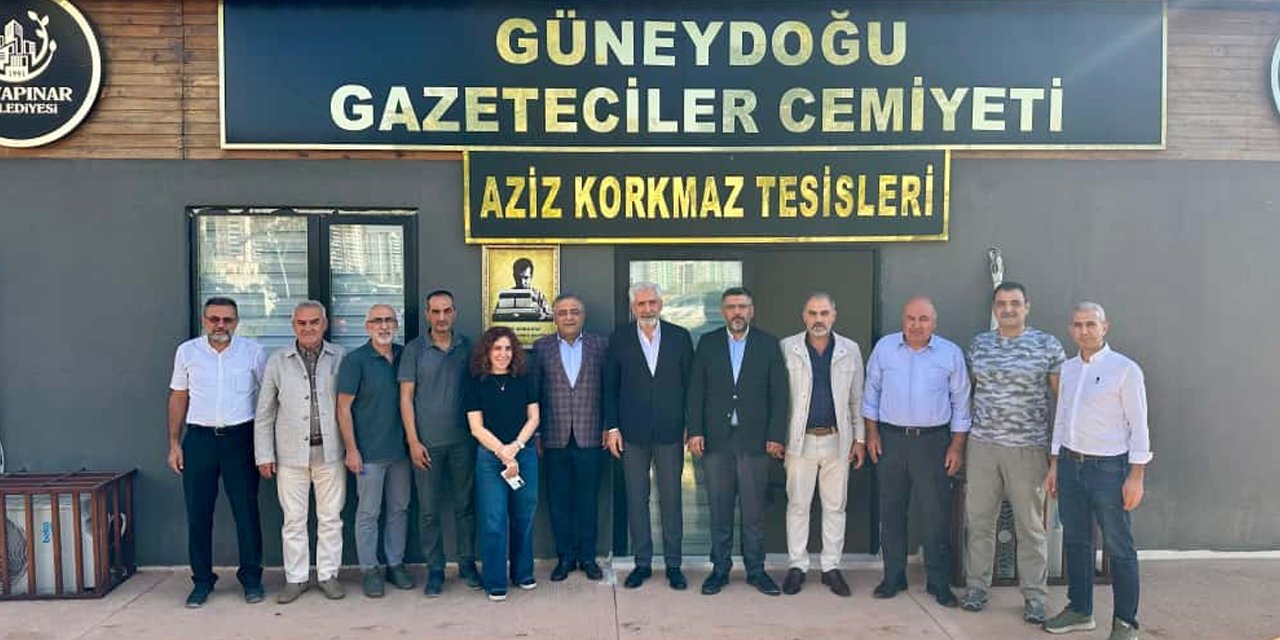 Yerel medyanın sorunları masaya yatırıldı: Milletvekili ve gazeteciler buluştu