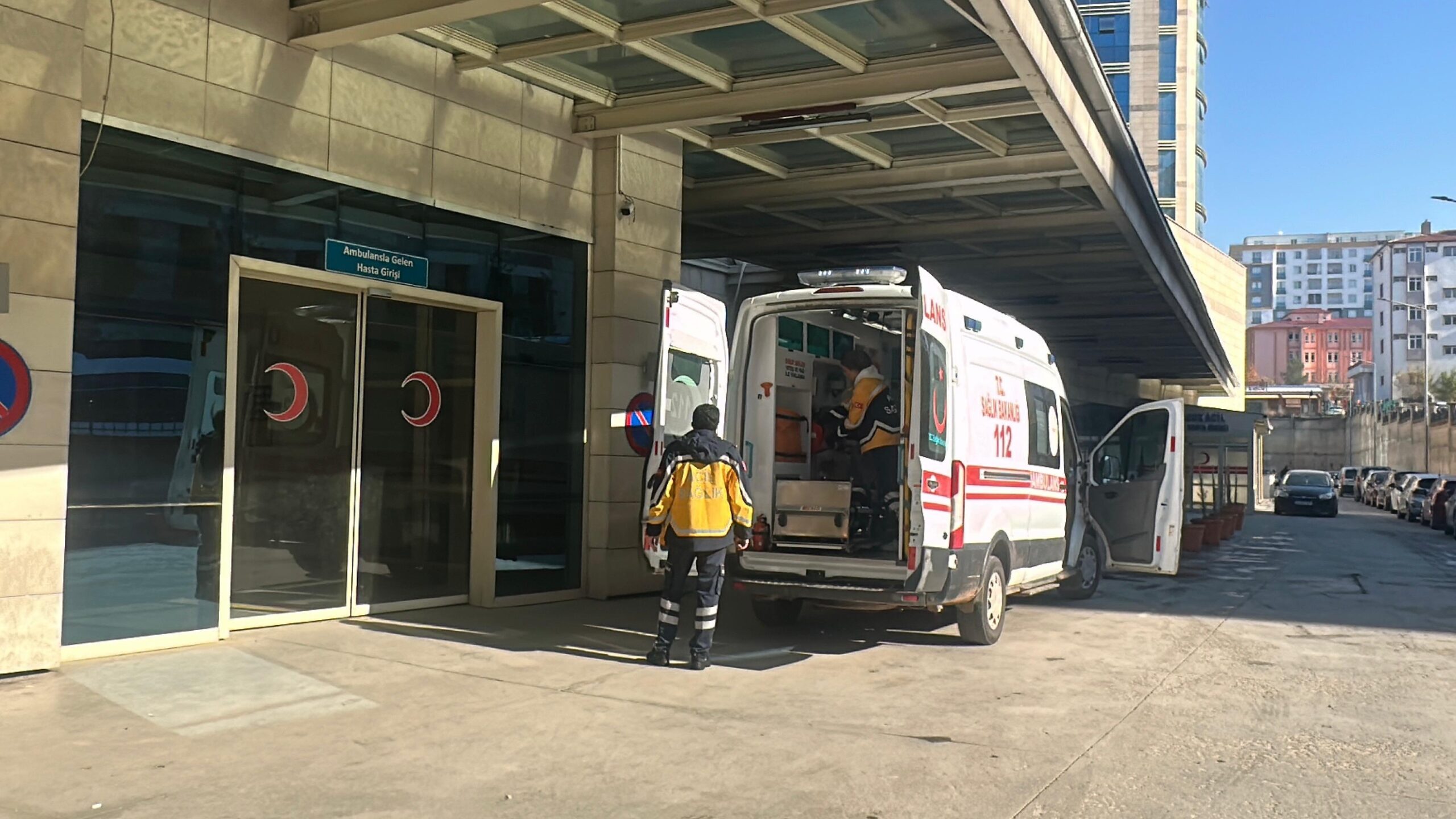 Motosiklet devrildi, genç sürücü hayatını kaybetti